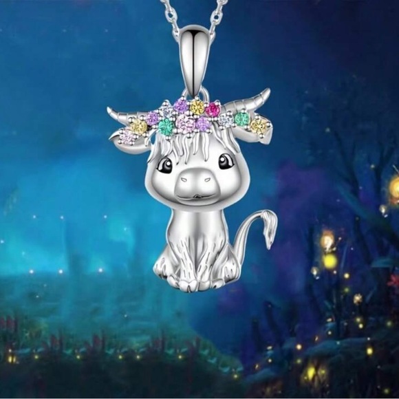 Highland Cow Necklace - Picture 2 of 3